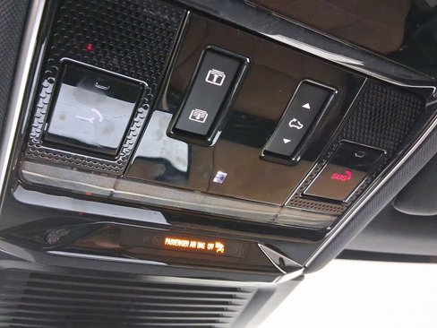 Used 2024 Land Rover Range Rover Sport Dynamic SE image 28