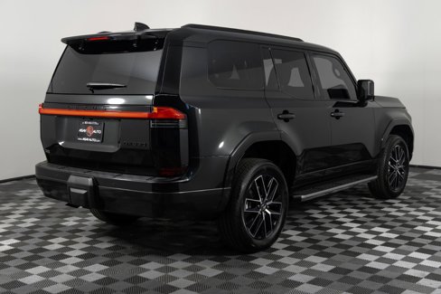 Used 2025 Lexus GX 550 image 8