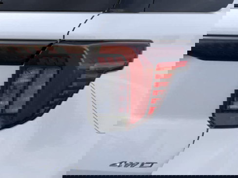 New 2025 Ford Explorer Platinum image 21