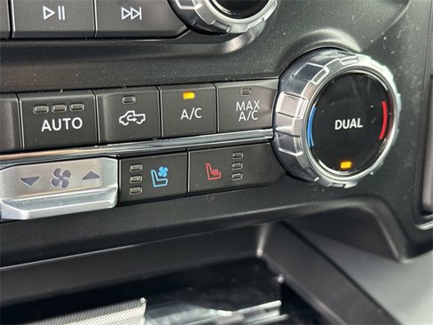 New 2025 Ford F450 Lariat image 26