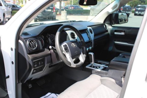 Used 2017 Toyota Tundra SR image 18