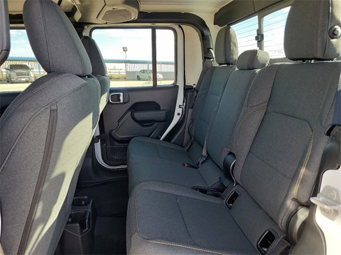 New 2025 Jeep Gladiator Sport image 8