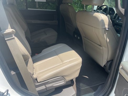 Used 2021 Ford Expedition XLT image 21