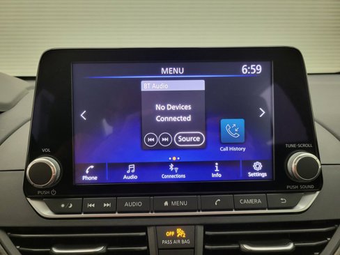 Used 2024 Nissan Altima 2.5 SV image 7