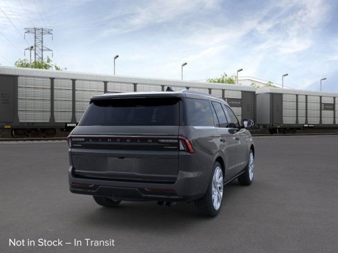 New 2025 Lincoln Navigator Reserve image 8
