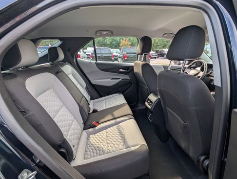 Used 2021 Chevrolet Equinox LS image 11