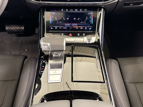 New 2025 Audi A8 L 3.0T image 13