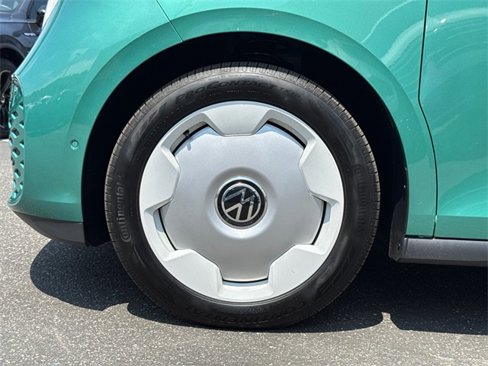 New 2025 Volkswagen ID. Buzz 1st Edition image 9