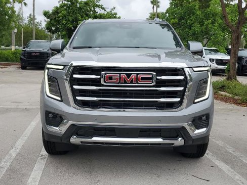 New 2025 GMC Yukon Elevation image 2