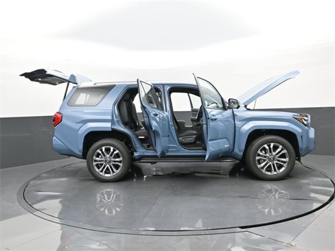 New 2025 Toyota 4Runner Limited image 32