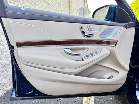 Used 2015 Mercedes-Benz S 550 4MATIC Sedan image 28