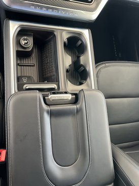 New 2025 Ford Expedition Platinum w/ Stealth Appearance Package image 13