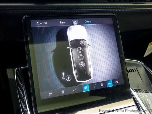 New 2026 Cadillac Escalade IQ Sport 1 w/ LPO, ONYX Package image 18