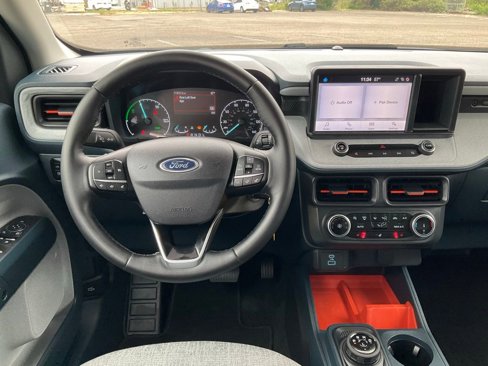Certified 2024 Ford Maverick XLT w/ XLT Luxury Package image 60