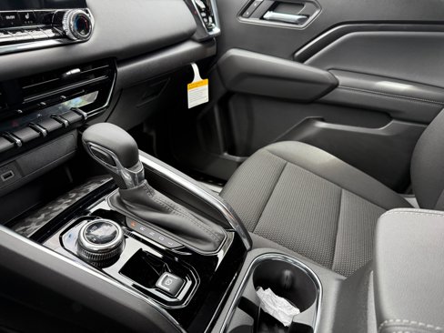 New 2025 GMC Canyon Elevation w/ Convenience Package image 30