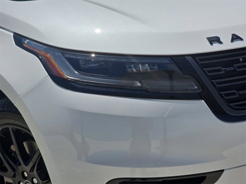 New 2026 Land Rover Range Rover Velar Dynamic SE image 32