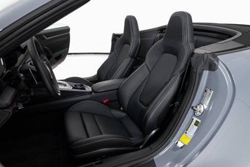 Used 2024 Porsche 911 Carrera image 16