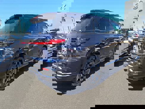 New 2025 Lexus TX 500h AWD image 3