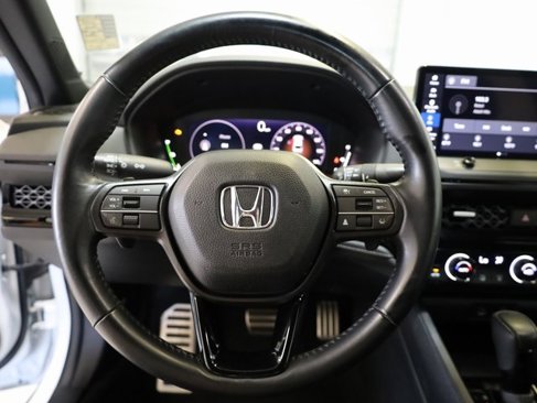 Used 2024 Honda Accord Sport image 9