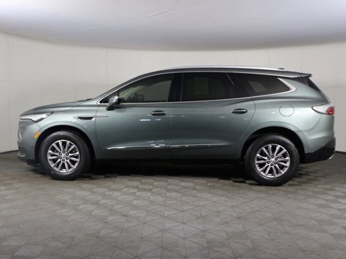 Used 2023 Buick Enclave Essence image 17