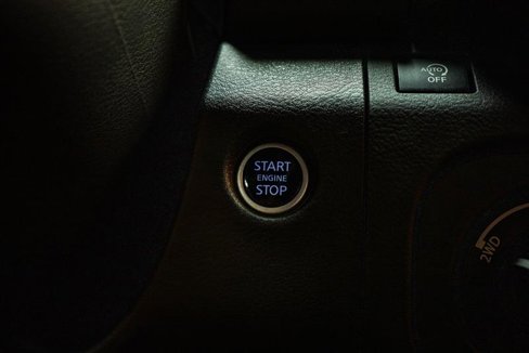Used 2025 Nissan Frontier PRO-4X image 19