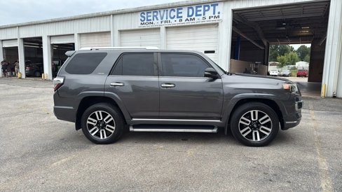 Used 2014 Toyota 4Runner Limited image 4