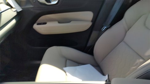 New 2026 Volvo XC60 B5 Plus w/ Climate Package image 25
