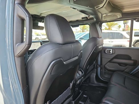 New 2025 Jeep Wrangler Unlimited Rubicon w/ Technology Group image 17