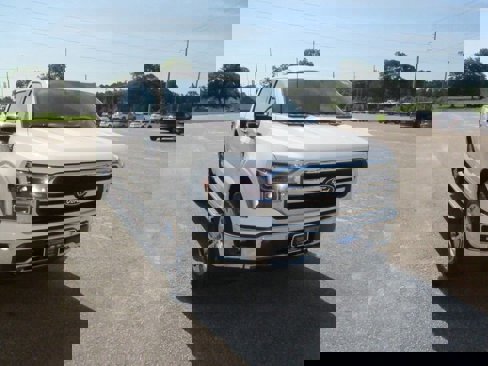 New 2025 Ford F150 Lariat w/ Equipment Group 501A Mid image 7