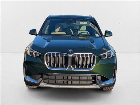 Used 2025 BMW X1 xDrive28i w/ Technology Package image 2
