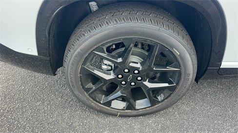 New 2026 Chevrolet Traverse RS image 9