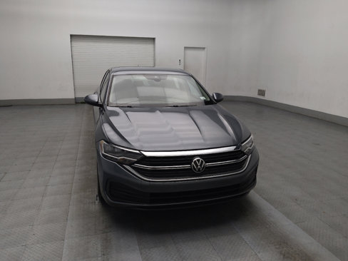 Used 2024 Volkswagen Jetta SE image 14