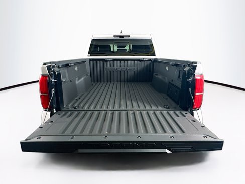 Used 2024 Toyota Tacoma TRD Sport image 29