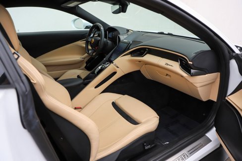 Certified 2023 Ferrari Roma image 27