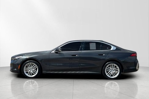 Used 2024 BMW 530i xDrive w/ Premium Package image 3