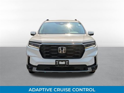 Used 2023 Honda Pilot Touring image 9