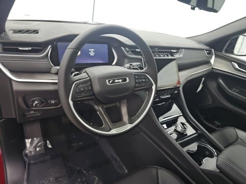 New 2025 Jeep Grand Cherokee Limited w/ Luxury Tech Group II image 21
