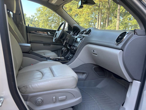 Used 2017 Buick Enclave Premium w/ Experience Buick Package image 10