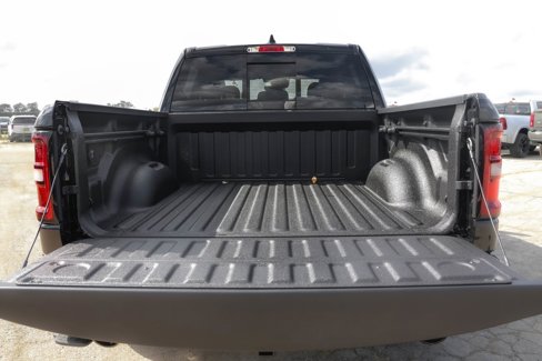 New 2026 RAM 1500 4x4 Crew Cab image 11