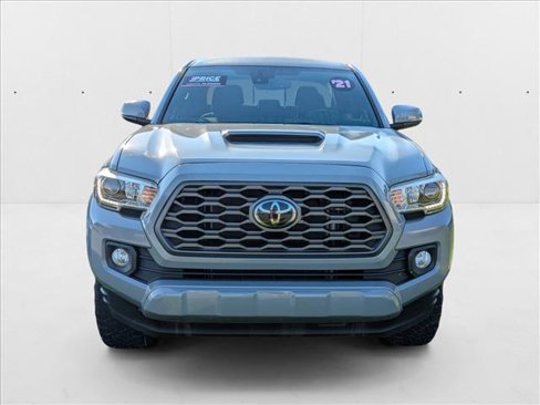 Used 2021 Toyota Tacoma TRD Sport image 2