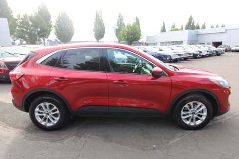 Used 2021 Ford Escape SE image 6
