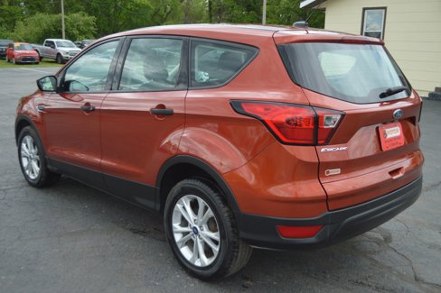 Used 2019 Ford Escape S image 5