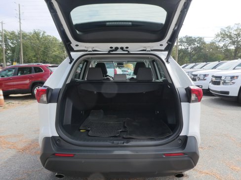 Used 2023 Toyota RAV4 XLE image 7