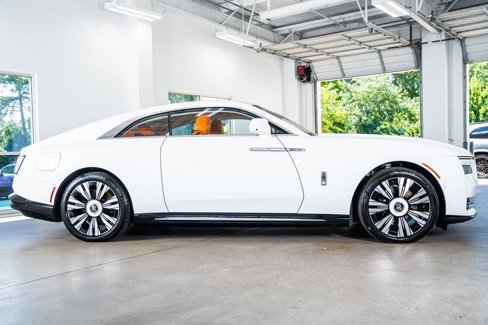 Used 2024 Rolls-Royce Spectre w/ Spectre Launch Package image 5