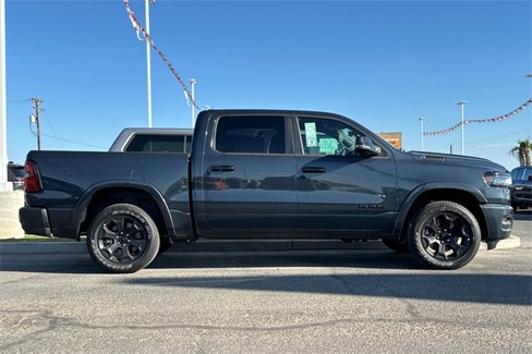 New 2026 RAM 1500 4x4 Crew Cab image 2