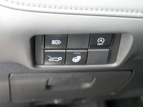 Used 2023 Toyota Highlander Limited image 20