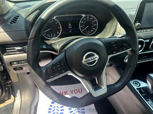 Used 2020 Nissan Sentra SV image 11