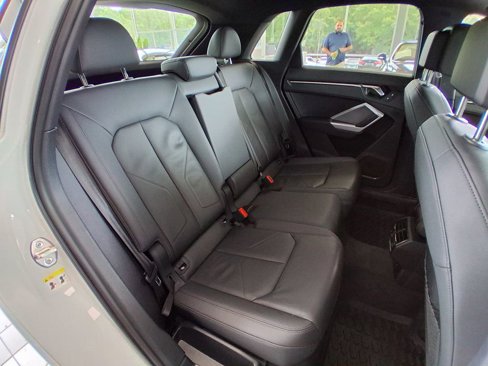 Used 2023 Audi Q3 2.0T Premium image 23