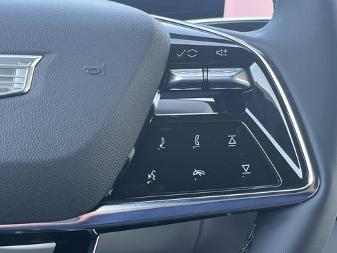 New 2026 Cadillac Lyriq Signature Sport image 29