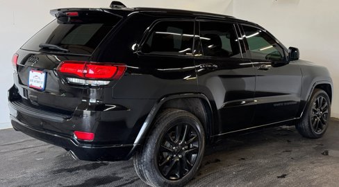 Used 2019 Jeep Grand Cherokee Altitude image 6